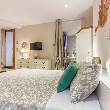 A Due Passi Dal Castello Appartement *