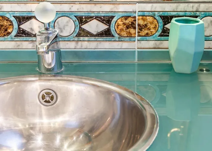 A Due Passi Dal Castello Ferrare