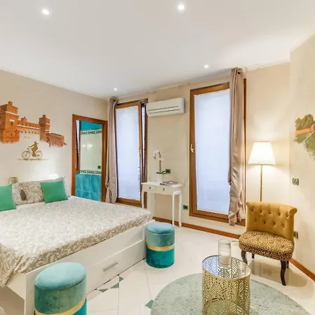 A Due Passi Dal Castello * Ferrare